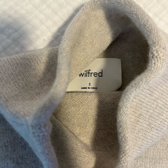 ARITZIA Wilfred Turtleneck Sweater - Picture 2 of 2